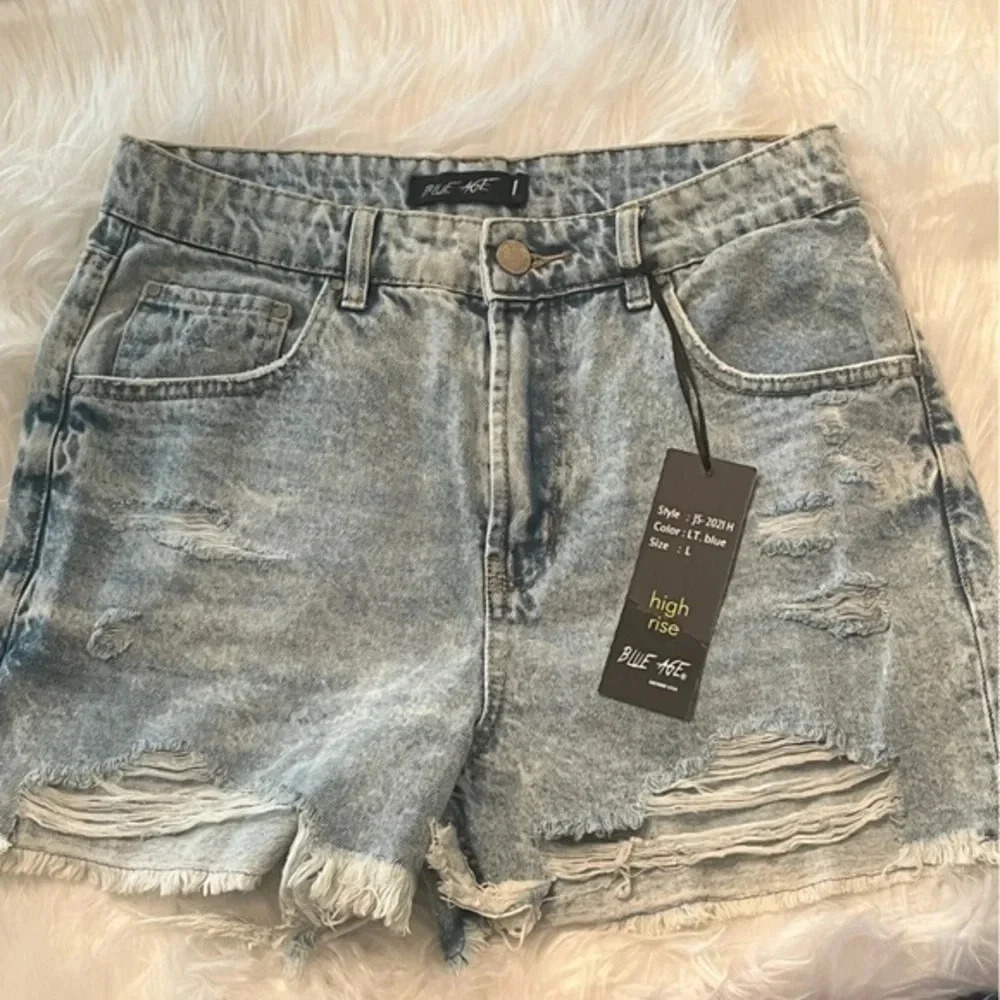 Blue Age Denim Shorts - Picture 5 of 6